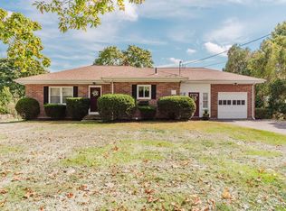 392 Market St, Swansea, MA 02777