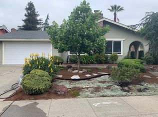 835 Cedarwood Ln, Petaluma, CA 94954