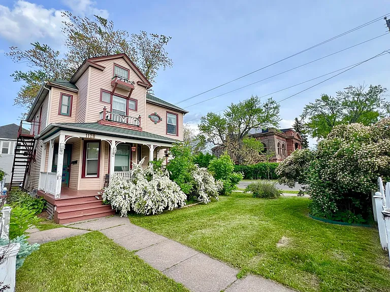 1128 Hammond Ave #1 — Photo 25