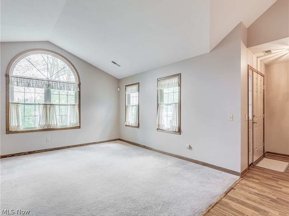 1459 Tewksbury Cir Cuyahoga Falls OH Zillow