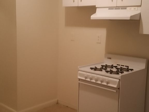3rd image of 2327 Kennedy Blvd APT 1E