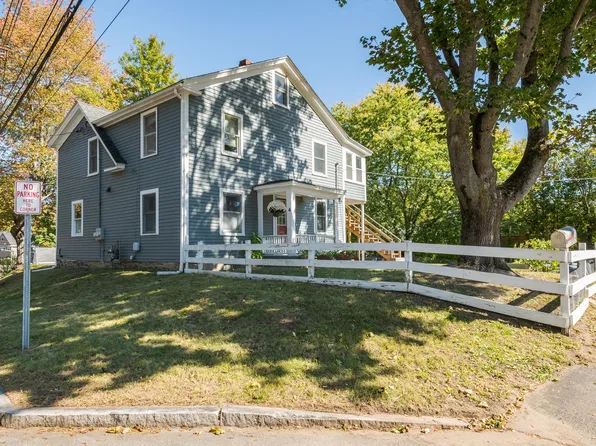 4 Pleasant St, Ipswich, MA 01938