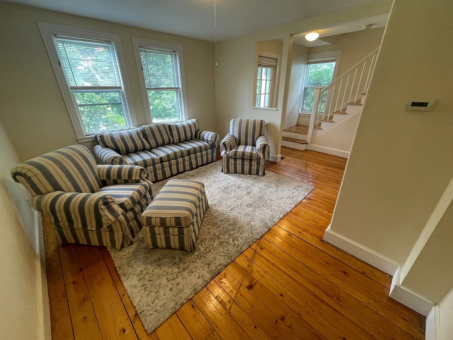 2 bed, 2.0 bath, 1350 sqft, $4,250 — Photo 3