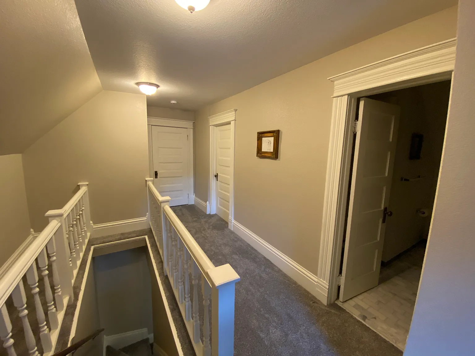 2 bed, 4100 sqft, $1,250 — Photo 2
