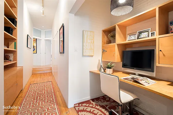 Sold by Sotheby's International Realty | media 15