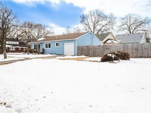 2nd image of 819 7th St