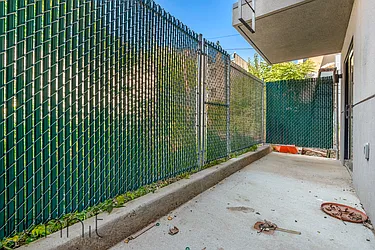 Rented by Rennit Inc.