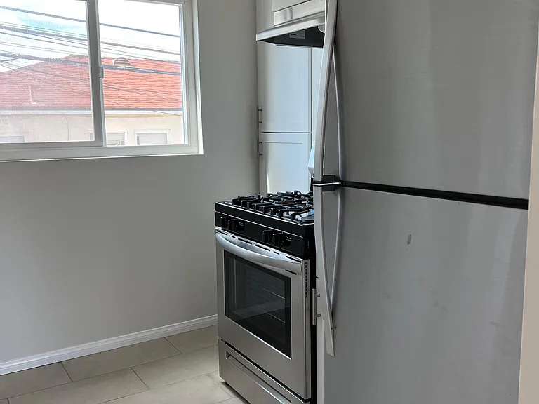 4110-4114 Arizona St #4114 — Photo 4