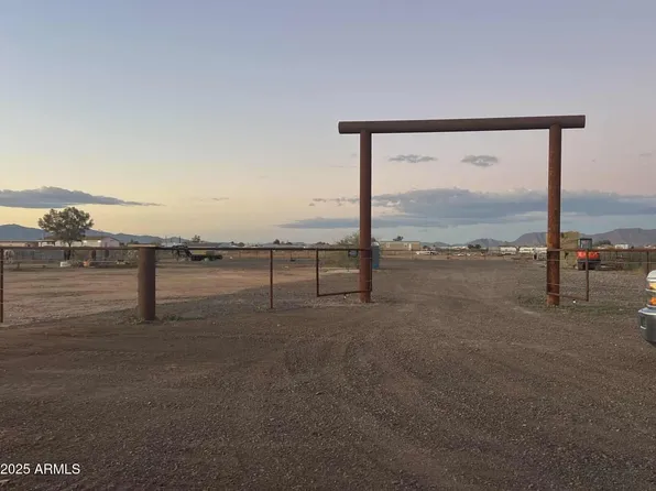 51252 W Buffalo Dog Road #-, Aguila, AZ 85320