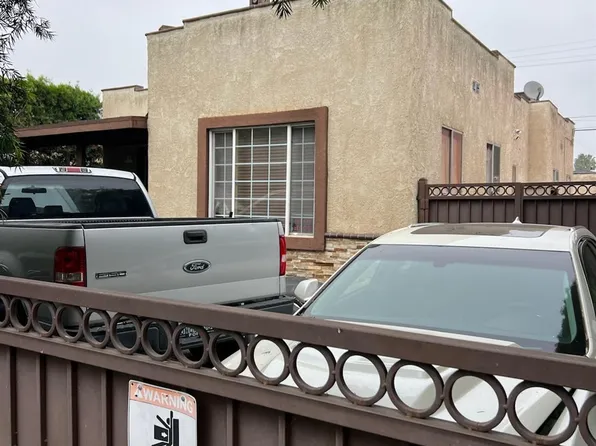 541 W 104th St, Los Angeles, CA 90044