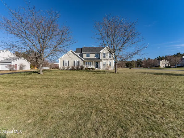 2 Excalibur Court, Rexford, NY 12148