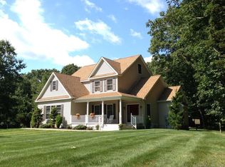 102B Spithead Rd #B, Waterford, CT 06385