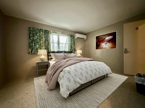 (undisclosed Address), Largo, FL 33774