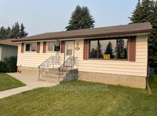 7004 83rd St NW, Edmonton, AB T6C 2Y2