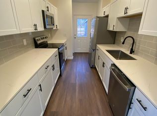 108 Elm St, Fayetteville, NY 13066