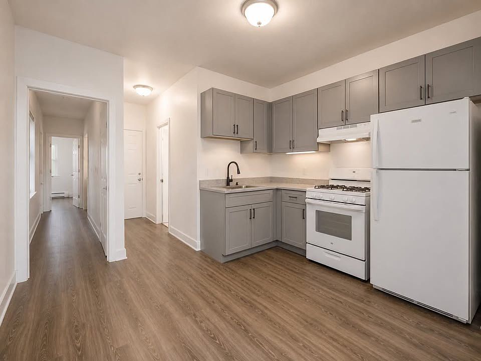 1st image of 128 Shawmut St #2
