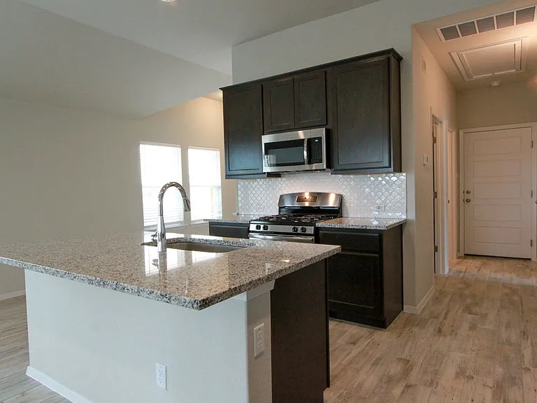 1212 Low Branch Ln — Photo 10