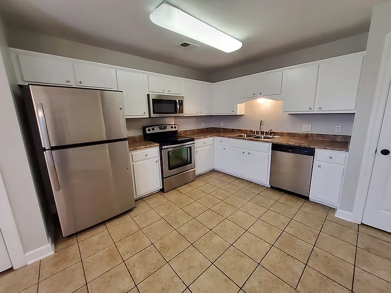8898 Rasco Hills Cv — Photo 15