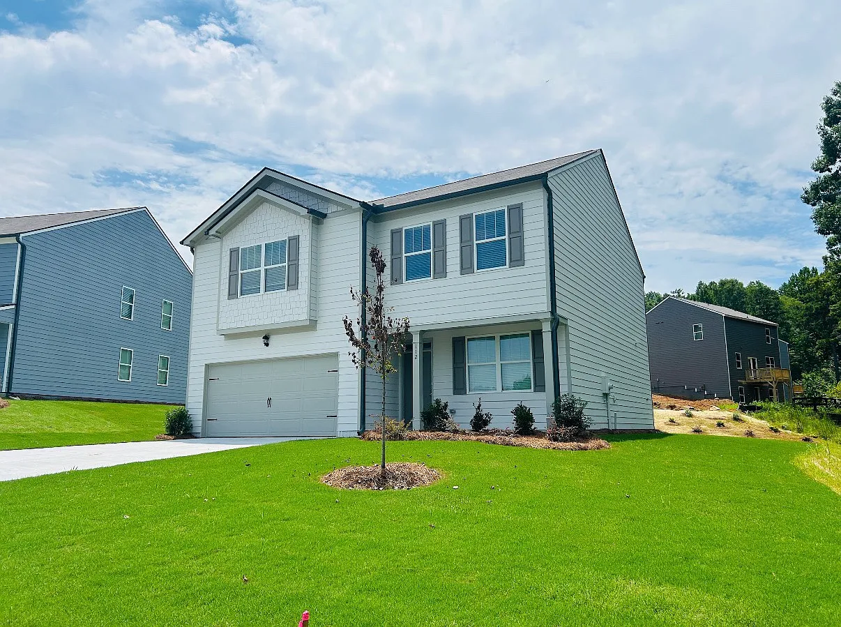 3 bed, 2.5 bath, 2164 sqft, $2,250 — Photo 2