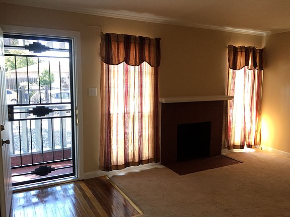 4th image of 1008 Laurel Ave