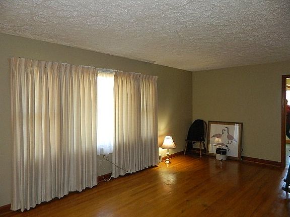 2nd image of 642 Anderson Ave