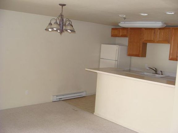 4th image of 4295 Columbine Dr Unit 17