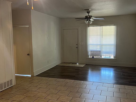 Very large living/dining "Great Room."