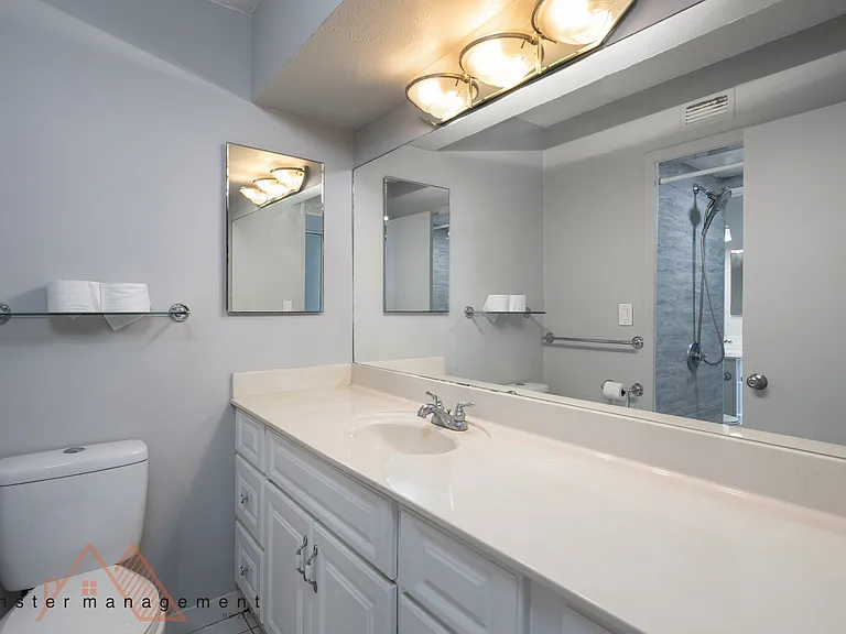 1645 Ala Wai Blvd #707 — Photo 11