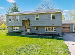 5 Cemetery Road, Essex, VT 05452