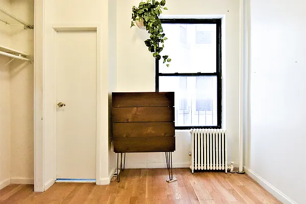 Rented by Bohemia Realty Group | media 17