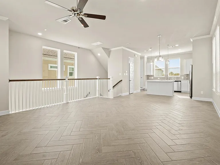 3206 La Rambla Dr — Photo 2