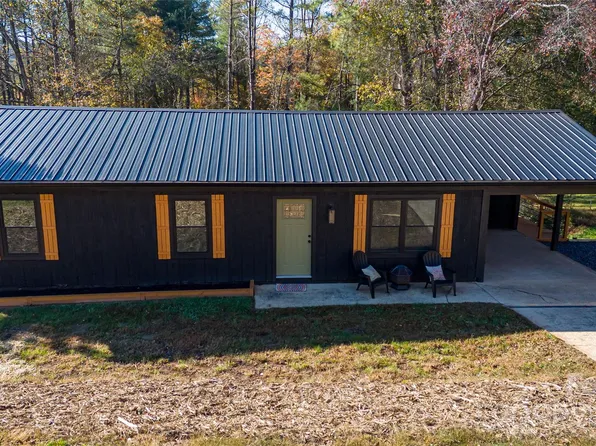 3055 Bedford Ave, Morganton, NC 28655