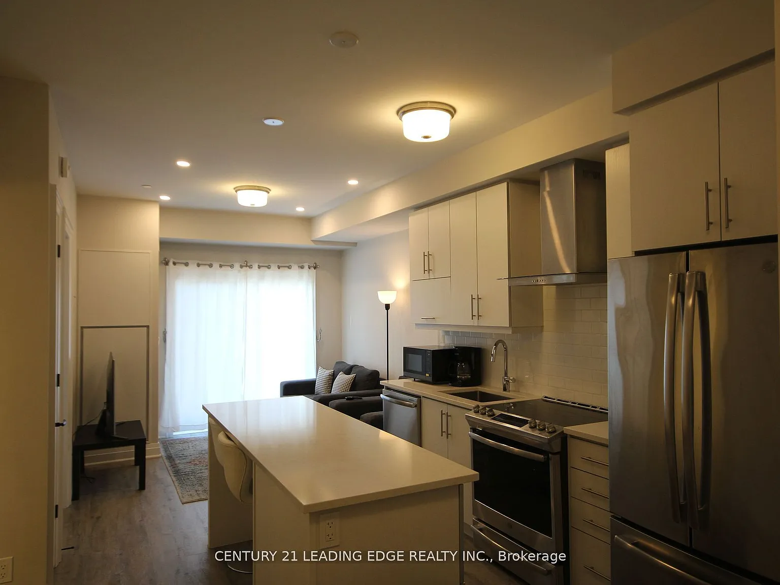 128 Grovewood Cmn — Photo 3
