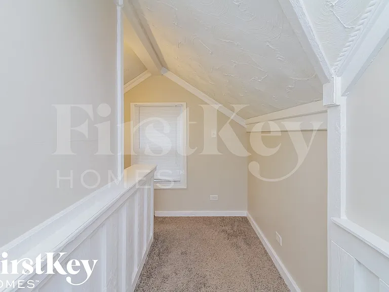 14626 Kedzie Ave — Photo 11