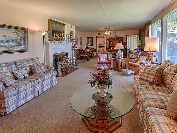 2nd image of 6913 Cresthill Dr