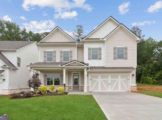 5574 Overlook Dr, Flowery Branch, GA 30542