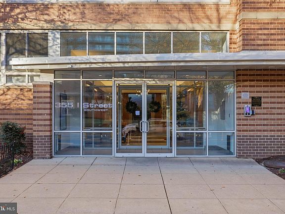 4th image of 355 I St SW #310S