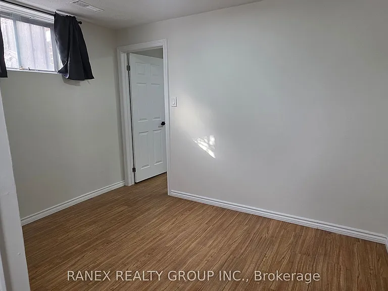 16 Lynwood Ct — Photo 10