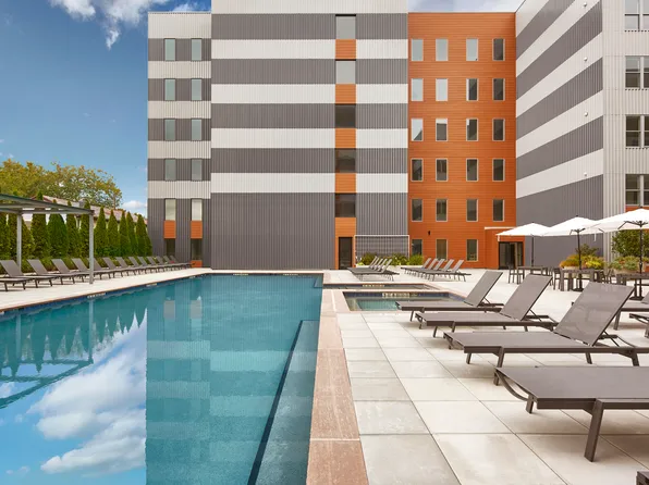 400 Claremont Avenue image 29 of 39