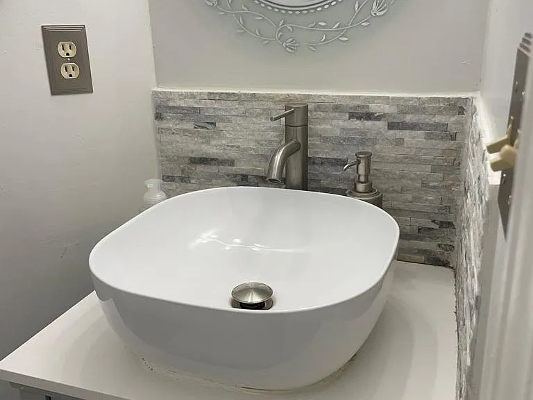 21 Brittany Cir — Photo 5