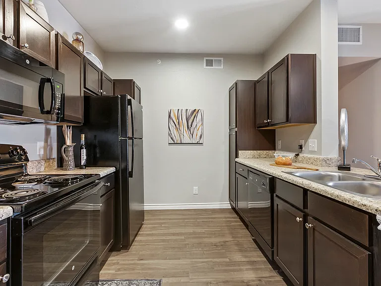 Canyon House — Photo 43