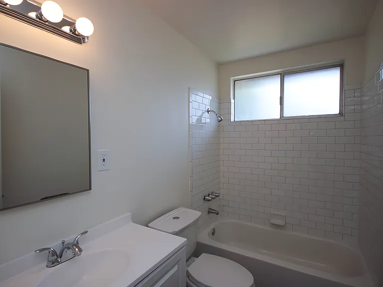 896 Magnolia Ave #5 — Photo 15