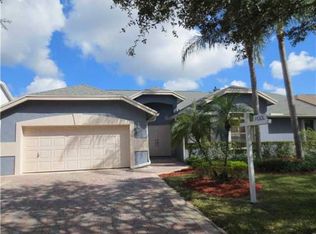 5152 NW 49th Ave, Coconut Creek, FL 33073