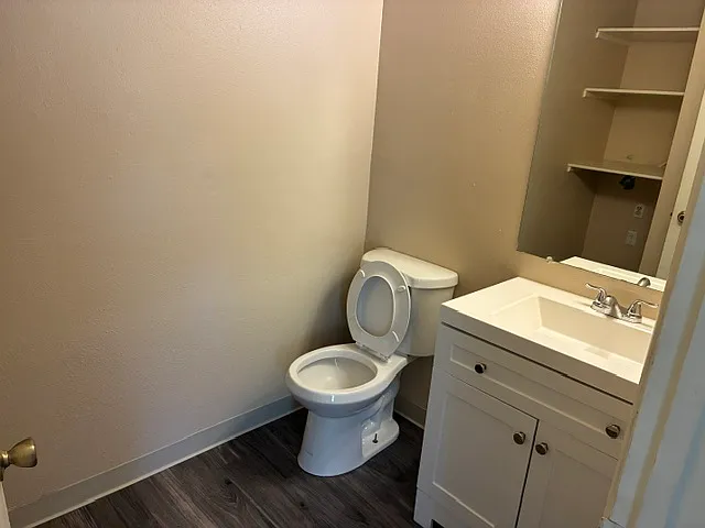 2 bed, 1.5 bath, 1050 sqft, $1,295 — Photo 4
