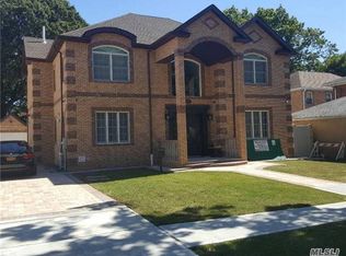 8257 243rd St, Bellerose, NY 11426