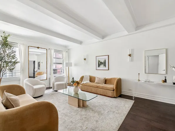 152 W 58th St APT 8A, Manhattan, NY 10019