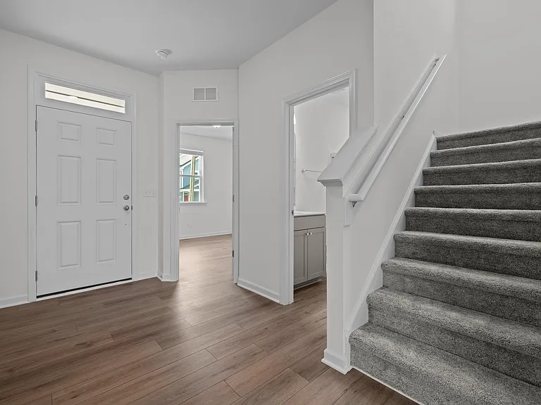 1349 Underbrush Dr — Photo 4