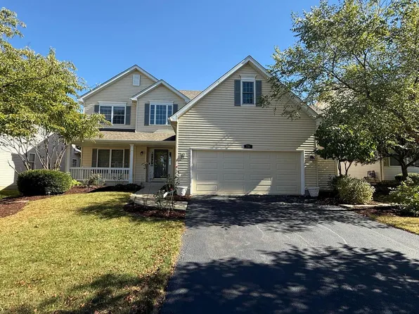 731 Lake Ridge Dr, South Elgin, IL 60177