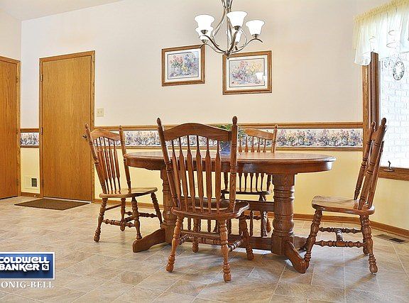 5th image of 17625 Olivia Ln #38