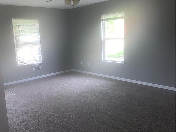 4th image of 111 Rebel Dr